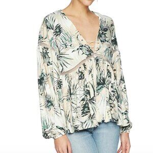 somedays lovin Blouse women’s medium floral tropical coastal roaming